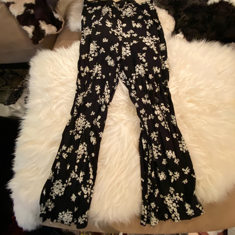 For Love & Lemons High Waisted Flare Bottom, M